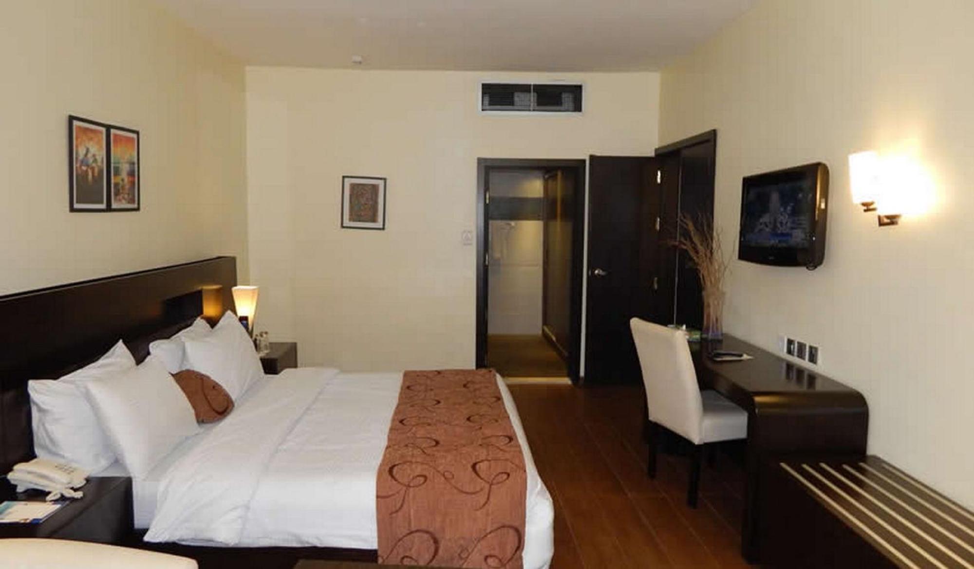 Room In Lodge - Hotel Presidential Port Harcourt Esterno foto