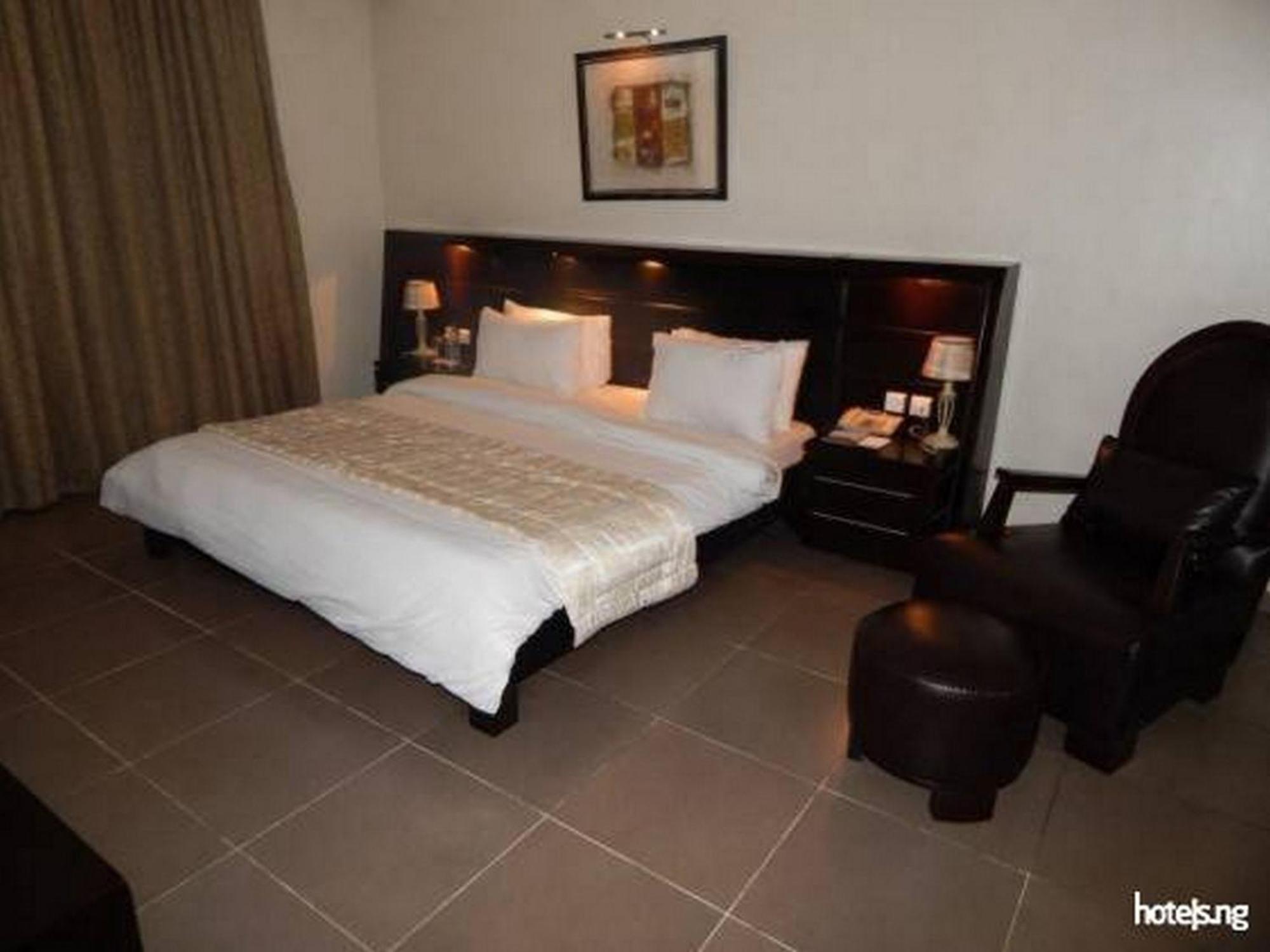 Room In Lodge - Hotel Presidential Port Harcourt Esterno foto